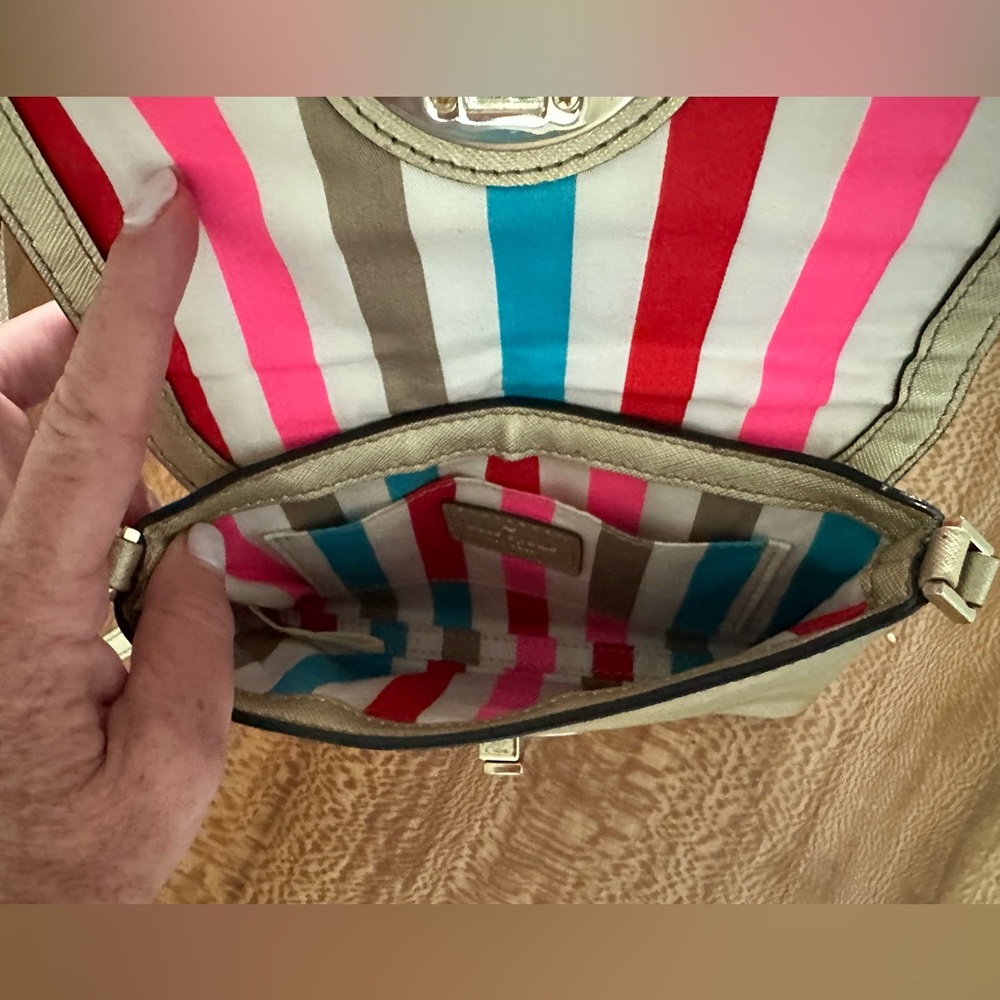 Kate Spade Newbury Lane Sally Crossbody - Picture 4 of 10